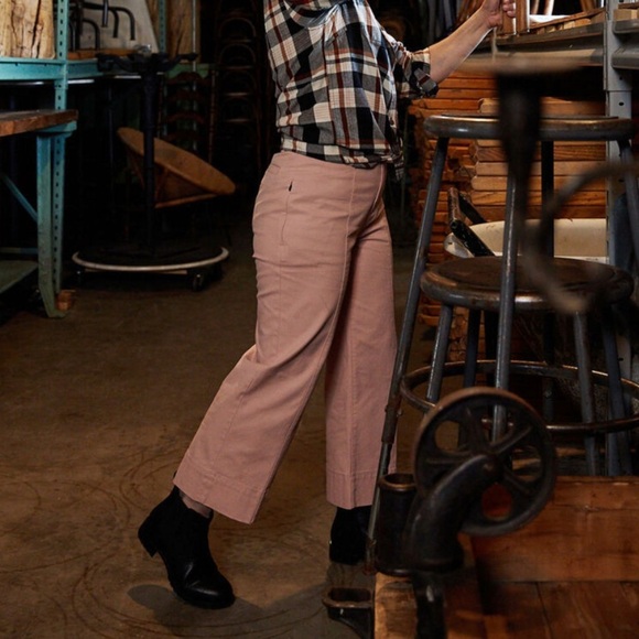 Duluth Trading Co Pants - Duluth Trading Company Workday Warrior Chino Wide Leg Crop Pants Pink 2 Reg